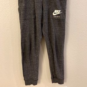 Girls Size Medium Nike Joggers